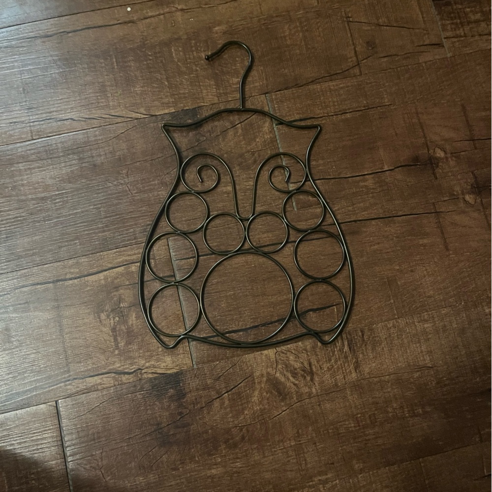Owl Shaped Metal Rack